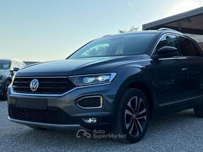 Volkswagen T-Roc 1.6 TDI SCR Style BlueMotion Tech. Grigio usata Casarano