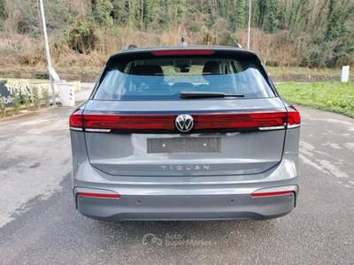 Volkswagen Tiguan 2.0 TDI 110KW SCR Life DSG Grigio usata Bagni di Lucca