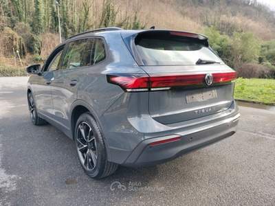 Volkswagen Tiguan 2.0 TDI 110KW SCR Life DSG Grigio usata Bagni di Lucca