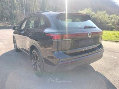 Volkswagen Tiguan 2.0 TDI 110KW SCR Life DSG Nero usata Bagni di Lucca
