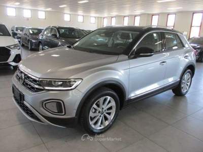 Volkswagen T-Roc T-Roc 1.0 tsi Style 110cv Argento usata Fossano