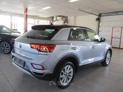 Volkswagen T-Roc T-Roc 1.0 tsi Style 110cv Argento usata Fossano