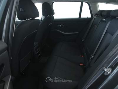 BMW Serie 3 320d 320 d 48V xDrive Touring Advantage Cerchi 18''/CarPlay Grigio usata Feltre