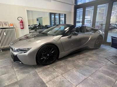 BMW i8 i8 i8 Roadster I15 Roadster 1.5 auto Grigio usata Milano