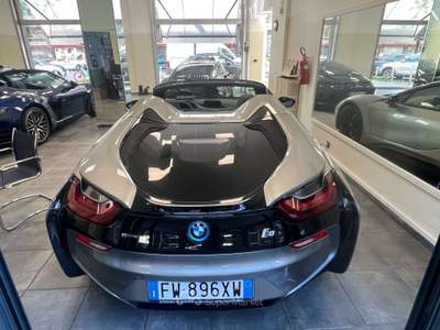 BMW i8 i8 i8 Roadster I15 Roadster 1.5 auto Grigio usata Milano