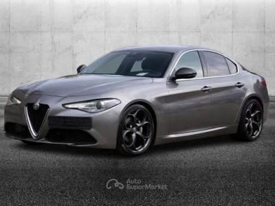 Alfa Romeo Giulia 2.0 Turbo 200 CV AT8 Super Grigio usata Pieve di Cento