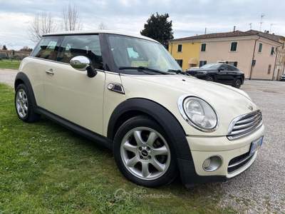 MINI Cooper 1.6 D Cooper ok NEOPATENTATI Beige usata Cascina
