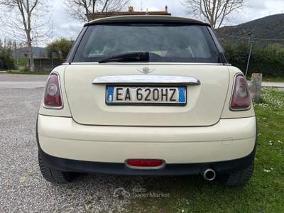MINI Cooper 1.6 D Cooper ok NEOPATENTATI Beige usata Cascina