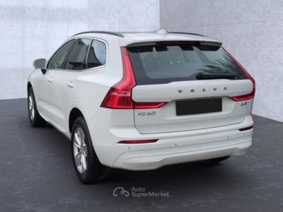 Volvo XC60 B4 (d) AWD Geartronic Momentum Pro Bianco usata Pieve di Cento