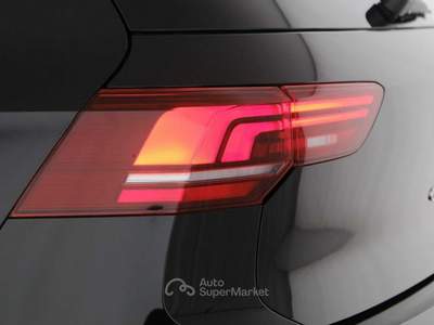 Volkswagen Golf 1.5 eHybrid 204cv Ed. PLUS Nero usata Piove di Sacco