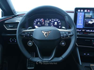 Cupra Leon Leon 1.5 eTSI 150 CV DSG Cerchi 19'' Black Blu/Azzurro usata Feltre