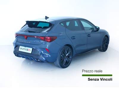 Cupra Leon Leon 1.5 eTSI 150 CV DSG Cerchi 19'' Black Blu/Azzurro usata Feltre