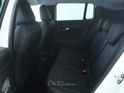 Jeep Avenger 1.2Turbo Summit Pack Infotainment JBL Audio Sistem *EXTRA VANTAGGI Bianco usata Feltre