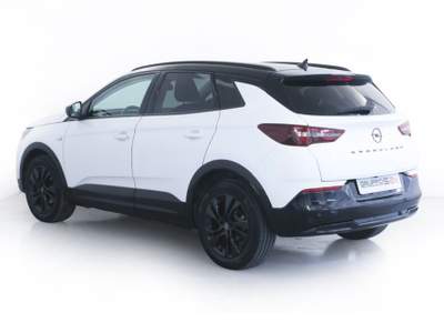 Opel Grandland 1.5 d. Ecotec AT8 GS Line Cerchi 18''/Retrocamera *EXTRA VANTAGGI Bianco usata Feltre