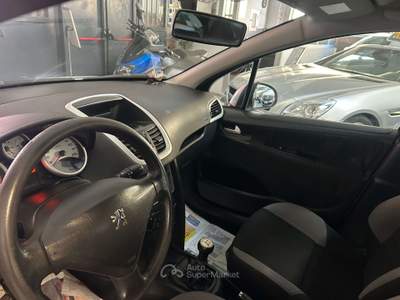 Peugeot 207 207 5p 1.4 vti 16v X-Line Argento usata MILANO