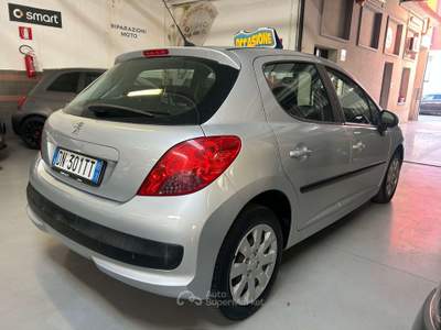 Peugeot 207 207 5p 1.4 vti 16v X-Line Argento usata MILANO