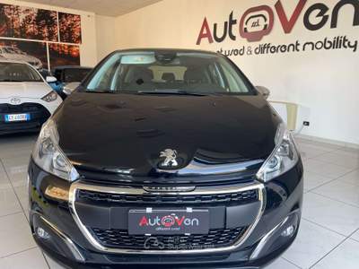 Peugeot 208 208 I 2015 5p 1.2 Signature s usata Lonate Pozzolo