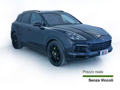 Porsche Cayenne 3.0 V6 E-Hybrid/MATRIX/BOSE/CERCHI 21'' Nero usata Feltre