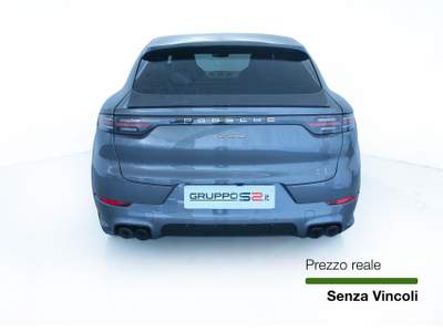 Porsche Cayenne Cayenne Coupé 3.0 V6 E-Hybrid  Cerchi 21''/Pack Sport Design nero Grigio usata Feltre