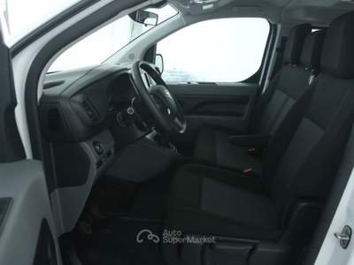 Toyota Proace Proace 2.0D 144 CV L2 Comfort *9 POSTI*+IVA Bianco usata Feltre