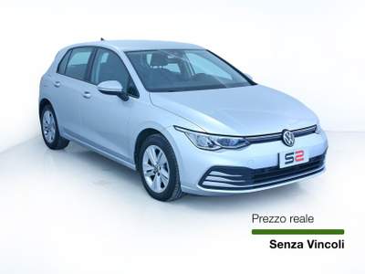 Volkswagen Golf Golf 2.0 TDI 150 CV DSG SCR Life Park Pilot/Fari a LED Argento usata Feltre