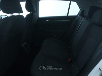 Volkswagen Golf 1.0 eTSI 81kW EVO Life DSG Park Pilot/Park Pilot Bianco usata Feltre