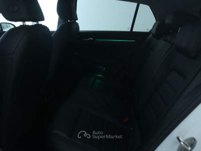 Volkswagen Golf 2.0 TDI Style DSG  Tetto panoramico/Pelle/Fari IQ.Light LED Performance Bianco usata Feltre