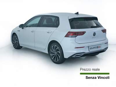 Volkswagen Golf 2.0 TDI Style DSG  Tetto panoramico/Pelle/Fari IQ.Light LED Performance Bianco usata Feltre