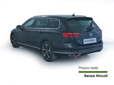 Volkswagen Passat 2.0 TDI SCR 4MOTION R-Line DSG LED MATRIX/R-line interno/Pelle Nero usata Feltre