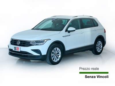 Volkswagen Tiguan Tiguan 1.5 TSI 150 CV DSG ACT Life Park Pilot Bianco usata Feltre