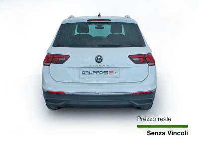 Volkswagen Tiguan Tiguan 1.5 TSI 150 CV DSG ACT Life Park Pilot Bianco usata Feltre