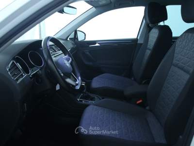 Volkswagen Tiguan Tiguan 1.5 TSI 150 CV DSG ACT Life Park Pilot Bianco usata Feltre
