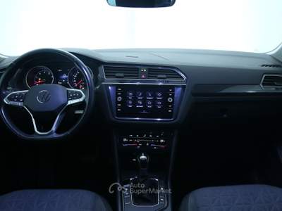 Volkswagen Tiguan Tiguan 1.5 TSI 150 CV DSG ACT Life Park Pilot Bianco usata Feltre