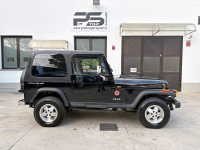 Jeep Wrangler Wrangler YJ 4.0 184cv - Storico - Asi - Clima Nero usata Seregno