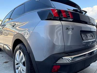 Peugeot 3008 Peougeot 3008 Automatica Full Argento usata Trentola Ducenta