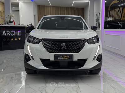 Peugeot 2008 BlueHDi 130CvEAT8 Allure Pack Bianco usata Qualiano
