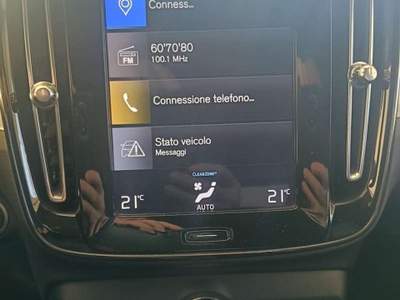 Volvo XC40 XC40 2.0 d4 Momentum awd geartronic Rosso usata Lainate