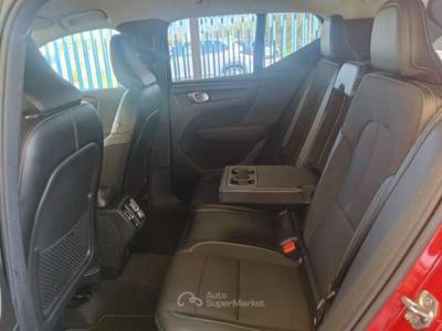 Volvo XC40 XC40 2.0 d4 Momentum awd geartronic Rosso usata Lainate