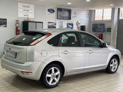 Ford Focus 1.6 Diesel berlina Grigio usata Qualiano
