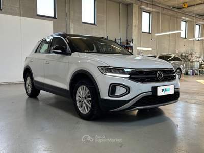 Volkswagen T-Roc 2.0 TDI SCR Life Bianco usata Milano