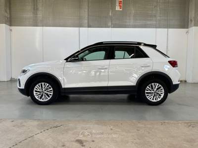 Volkswagen T-Roc 2.0 TDI SCR Life Bianco usata Milano