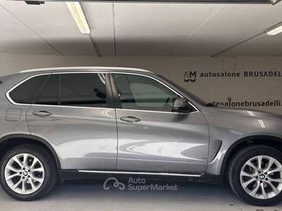 BMW X5 xDrive 25d Business autom. Grigio usata Galbiate