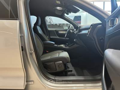 Volvo XC40 B3 automatico Core Grigio usata Forlì