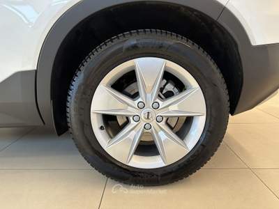 Volvo XC40 B3 automatico Core Bianco usata Forlì