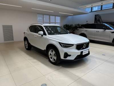 Volvo XC40 B3 automatico Core Bianco usata Forlì