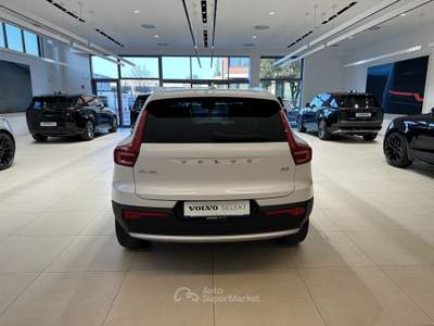 Volvo XC40 B3 automatico Core Bianco usata Forlì