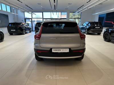 Volvo XC40 B3 automatico Core Grigio usata Forlì