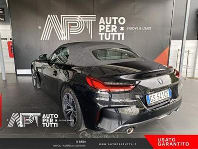 BMW Z4 Z4 sdrive 30i auto Nero usata Napoli