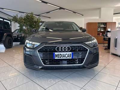 Audi A1 Sportback 25 1.0 tfsi Identity Black s-tronic Grigio usata Gorlago