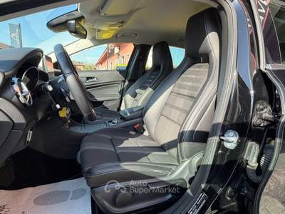 Mercedes-Benz GLA RATA MENSILE  359,00  EURO 200 d Automatic 4MATIC Sport Nero usata Roma